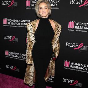 Sharon Stone in look leopardato per i fan e la stampa 2