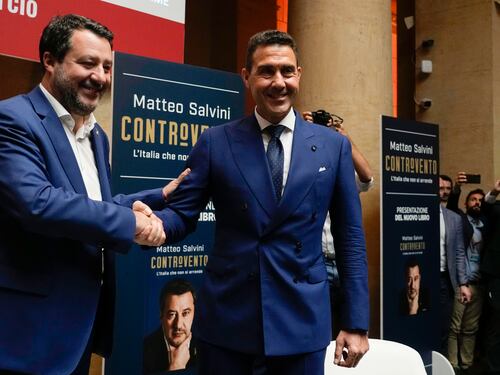 "Non siamo i cattivi che ci dipingete". Salvini lancia la candidatura di Vannacci