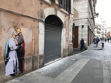 Nel murales romano Papa Francesco si bacia con Trump 8