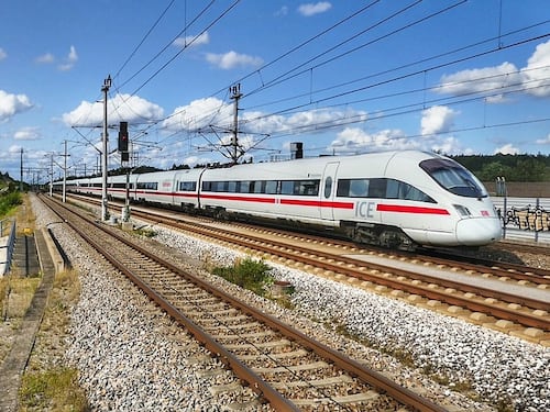 Marsiglia, deraglia treno della metropolitana