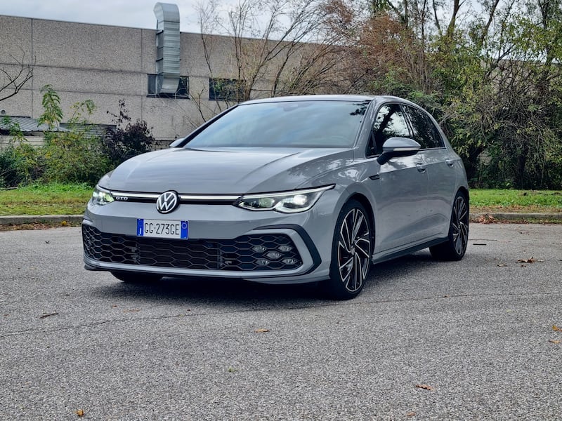 Volkswagen Golf GTD: guarda la gallery della compatta sportiva diesel 2