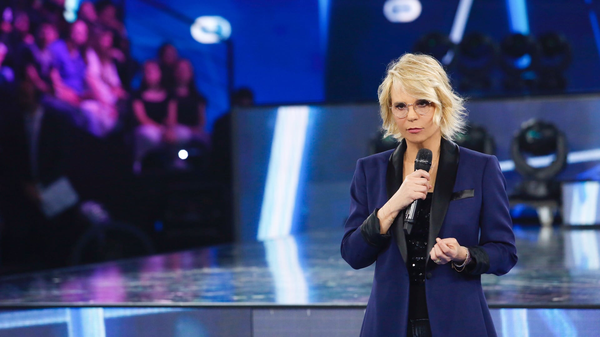 Uomini e Donne, Fabrizio viene allontanato dallo studio