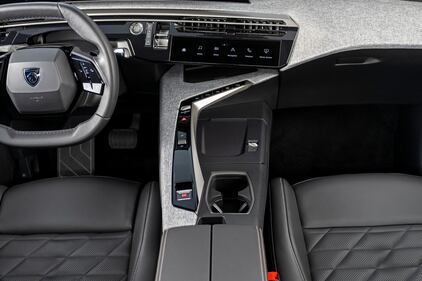 Nuova Peugeot 3008, guarda tutte le foto 23