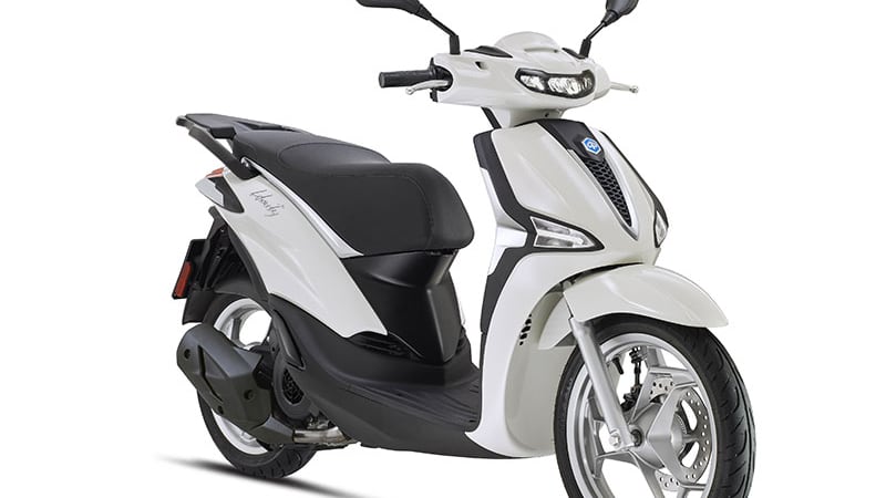 EICMA 2024, Piaggio Liberty 125, Medley 200, Beverly 310 e Vespa GTS 310