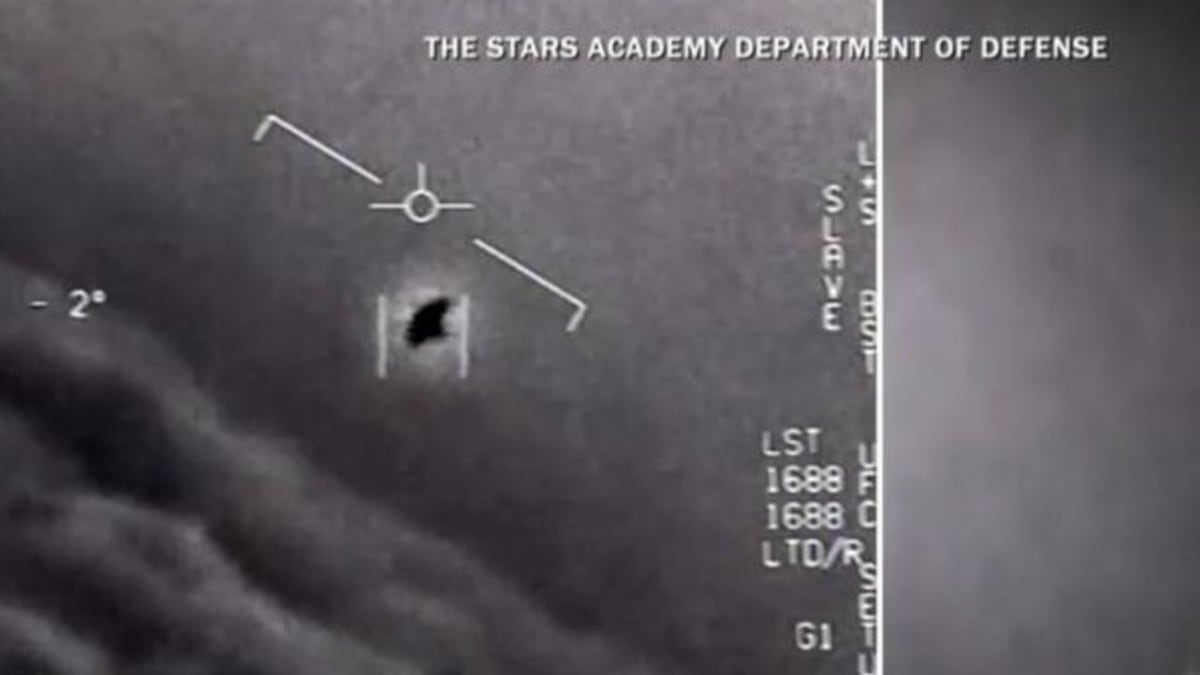 Oggetti volanti nei cieli americani: ufo o droni? La soluzione di Trump