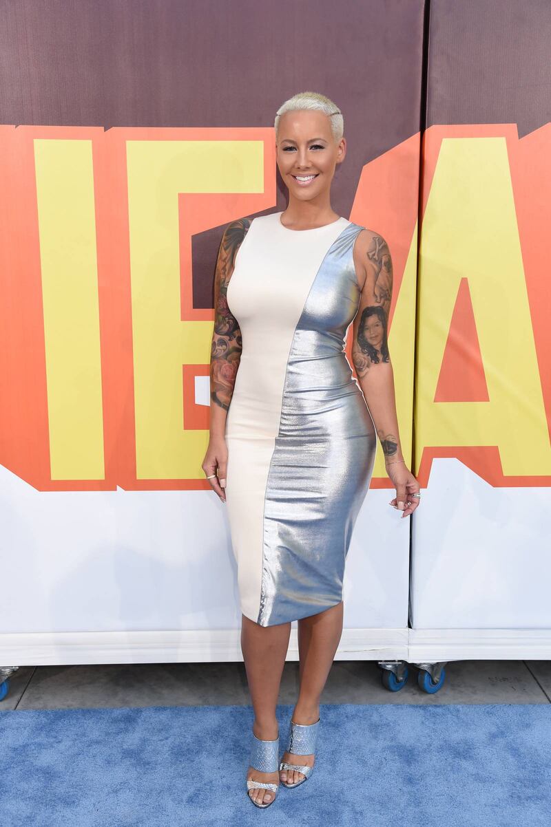 Amber Rose, i look più sexy 15