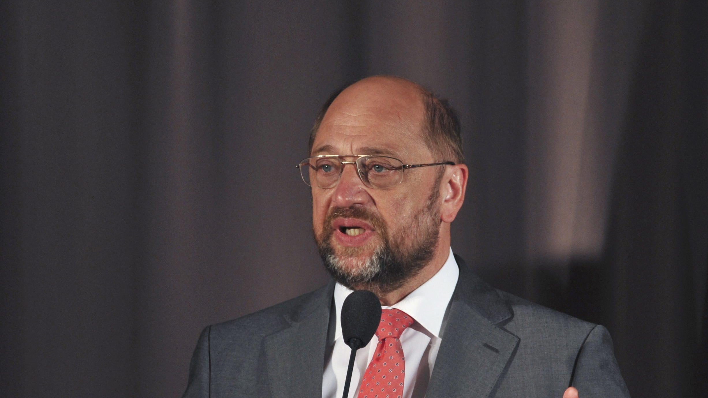 Schulz: "Vergognoso attacco di Berlusconi alla Germania"