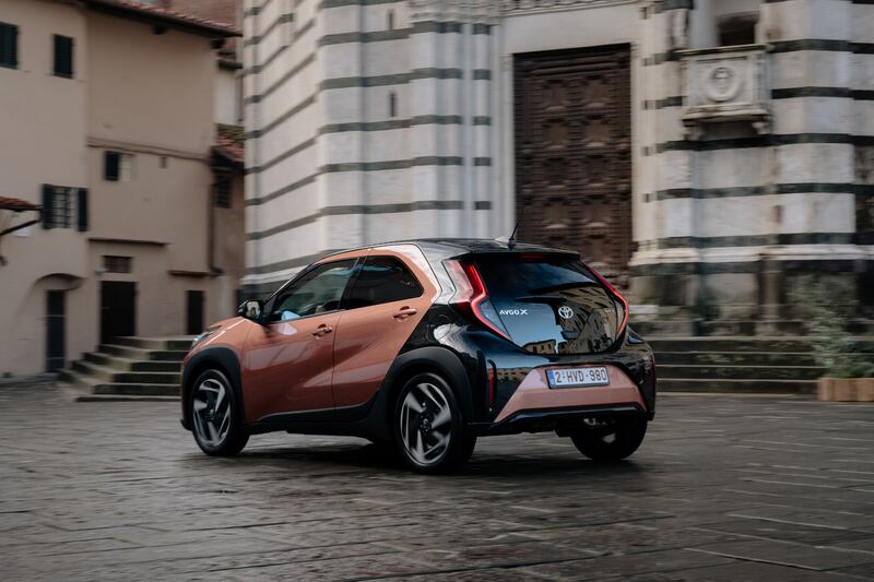 Nuova Toyota Aygo X Hybrid: guarda la gallery 12