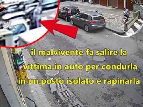 La bugia per farla salire in auto. Poi la raffica di botte all'anziana