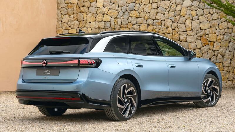 Nuova Volkswagen ID.7 Tourer, guarda tutte le foto 1