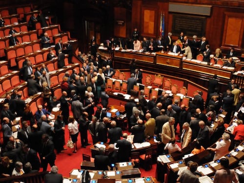 Riforme, Pd e Idv abbandonano l'Aula