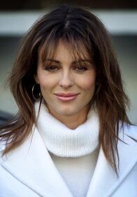 Liz Hurley, bikini mozzafiato a 50 anni 17