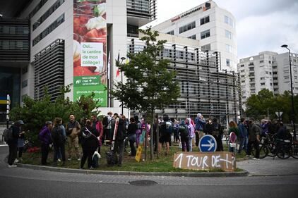 Francia, il giorno dei "Bloquons tout" 4