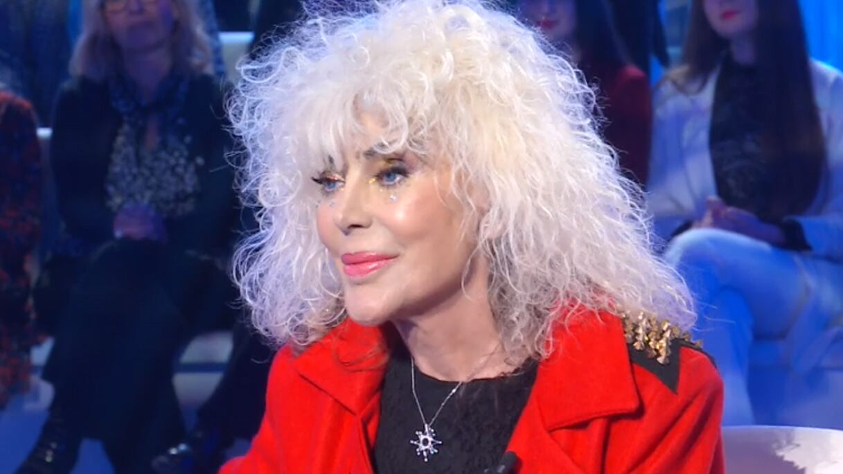 Donatella Rettore parla dopo il tumore: "Ho avuto paura di morire"