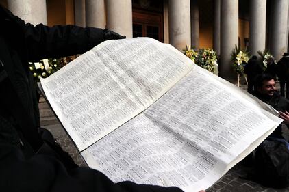 Grande folla al funerale di Moratti 3