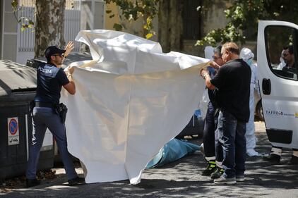 Il corpo di una donna trovato a pezzi tra i rifiuti 3