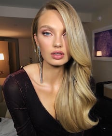 Romee Strijd, le foto della modella 3
