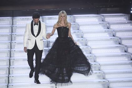 Michelle Hunziker, la sexy conduttrice a Sanremo 2018 1
