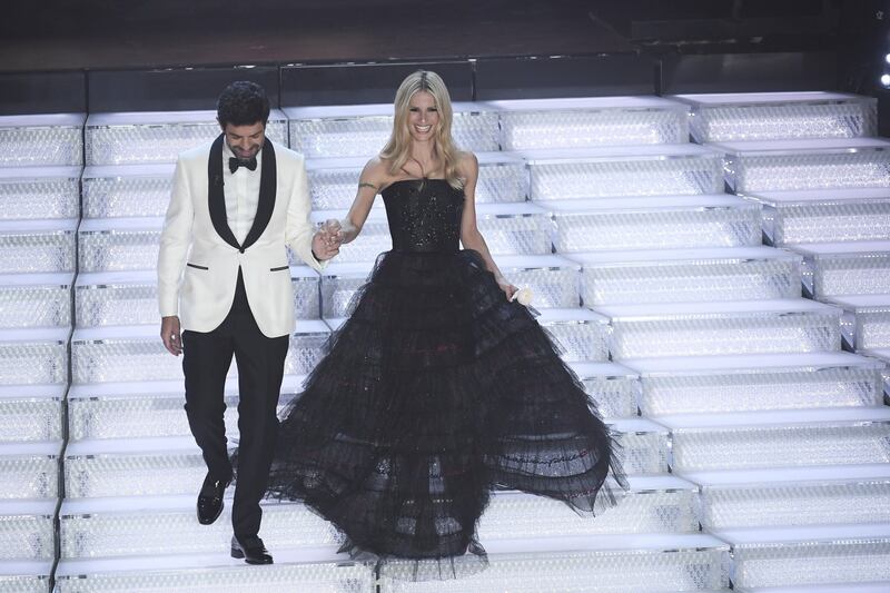 Michelle Hunziker, la sexy conduttrice a Sanremo 2018 1