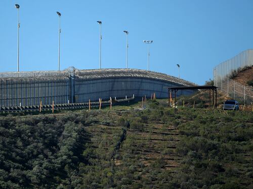 La stretta di Trump sui clandestini: boom di immigrati irregolari arrestati