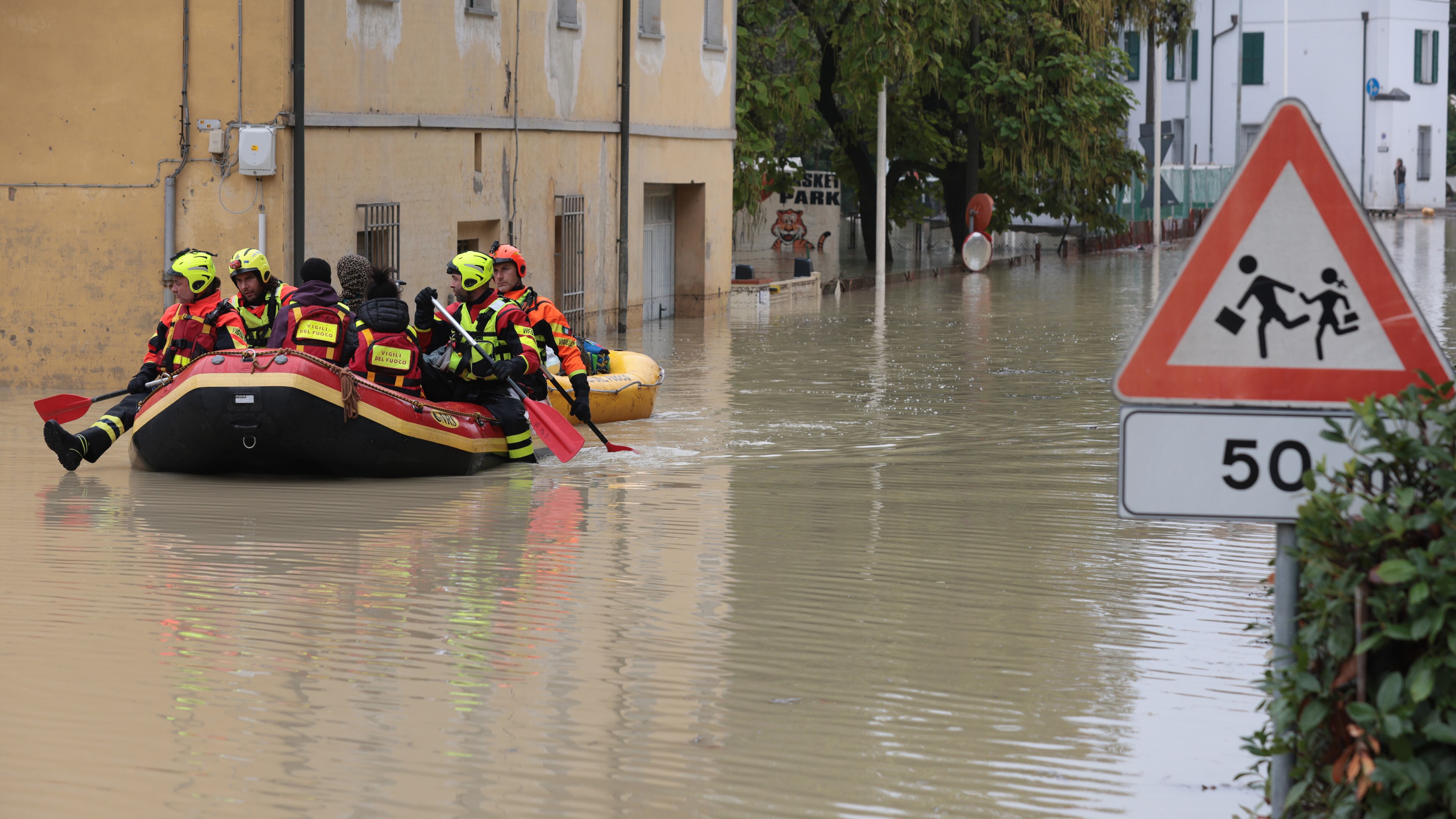 L'alluvione, la Salis, la teoria gender: ecco le parole della settimana