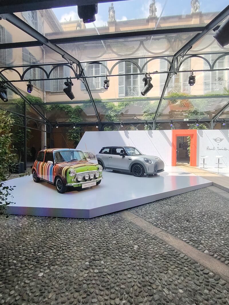 Mini
