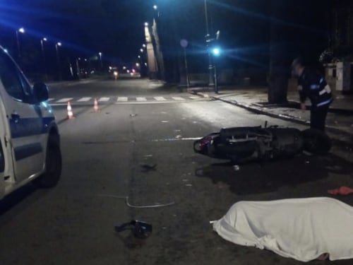 Scontro tra scooter e autovettura: muore un uomo di 63 anni