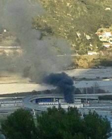 Ventimiglia, incendio nel centro di accoglienza 2