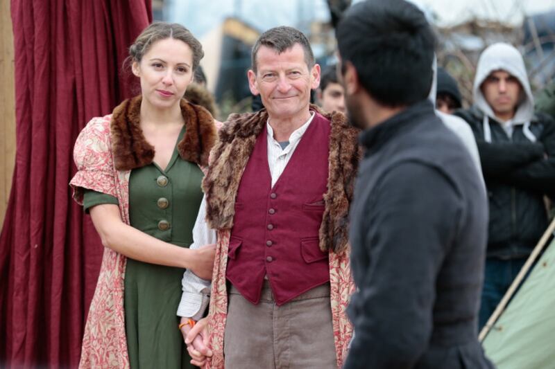 L'Amleto di Shakespeare in scena nella Giungla di Calais 13