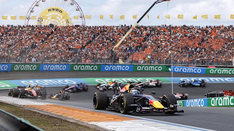 F1, Leclerc secondo dietro a Russell nella sprint race in Olanda, Antonelli 4°