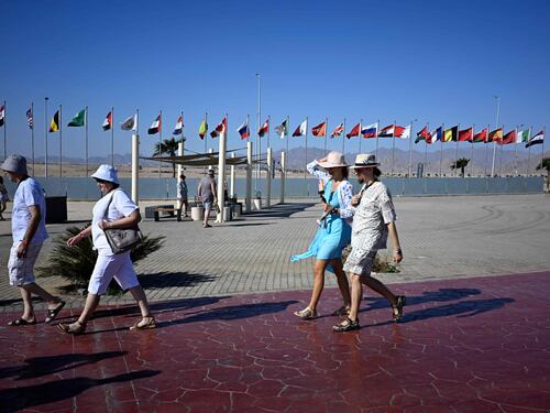 Al vertice della pace Donald e i 20 grandi. E l’Italia accelera sullo Stato palestinese