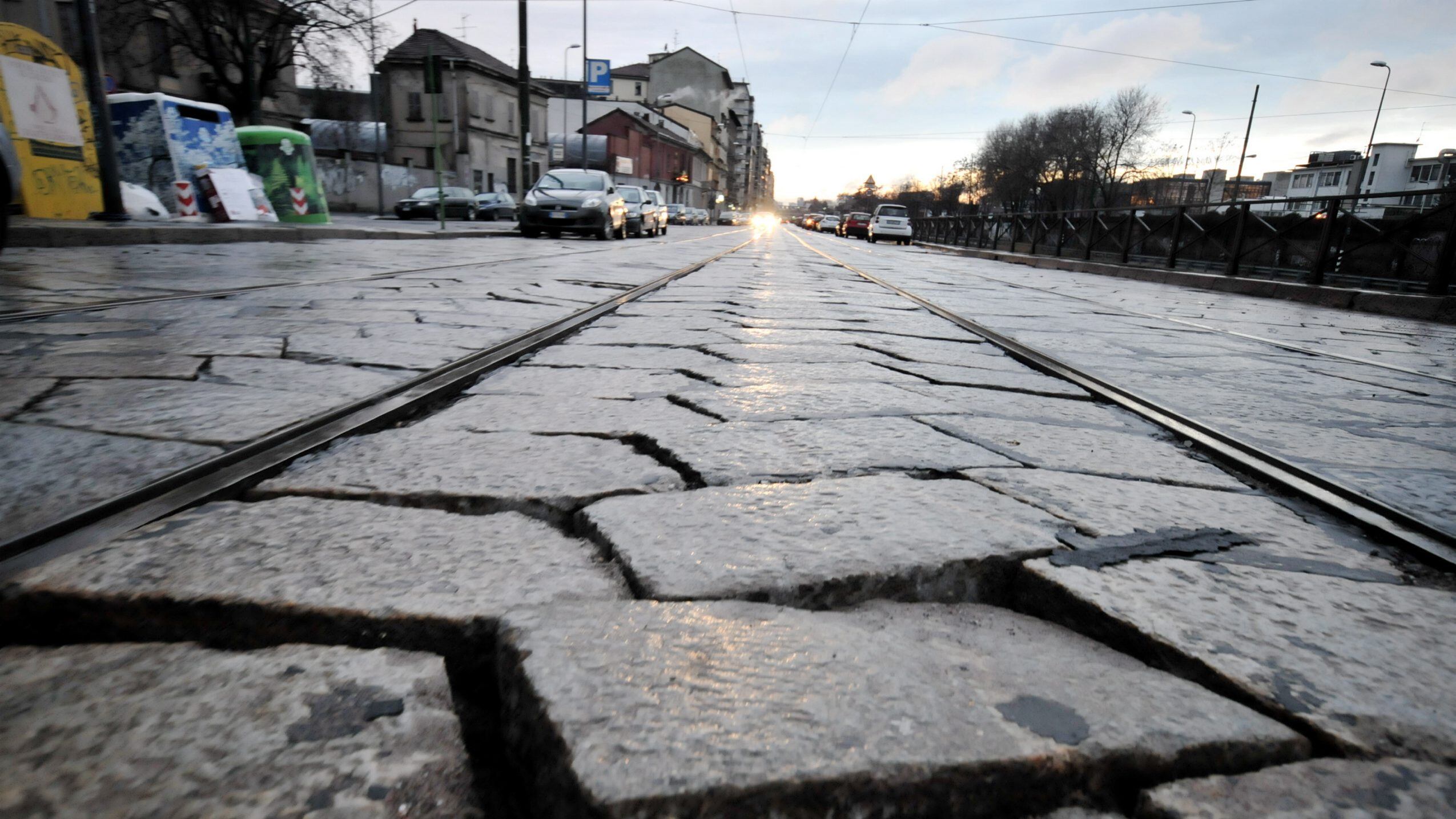 Basta buche e voragini Ecco la nuova App per segnalare i rischi