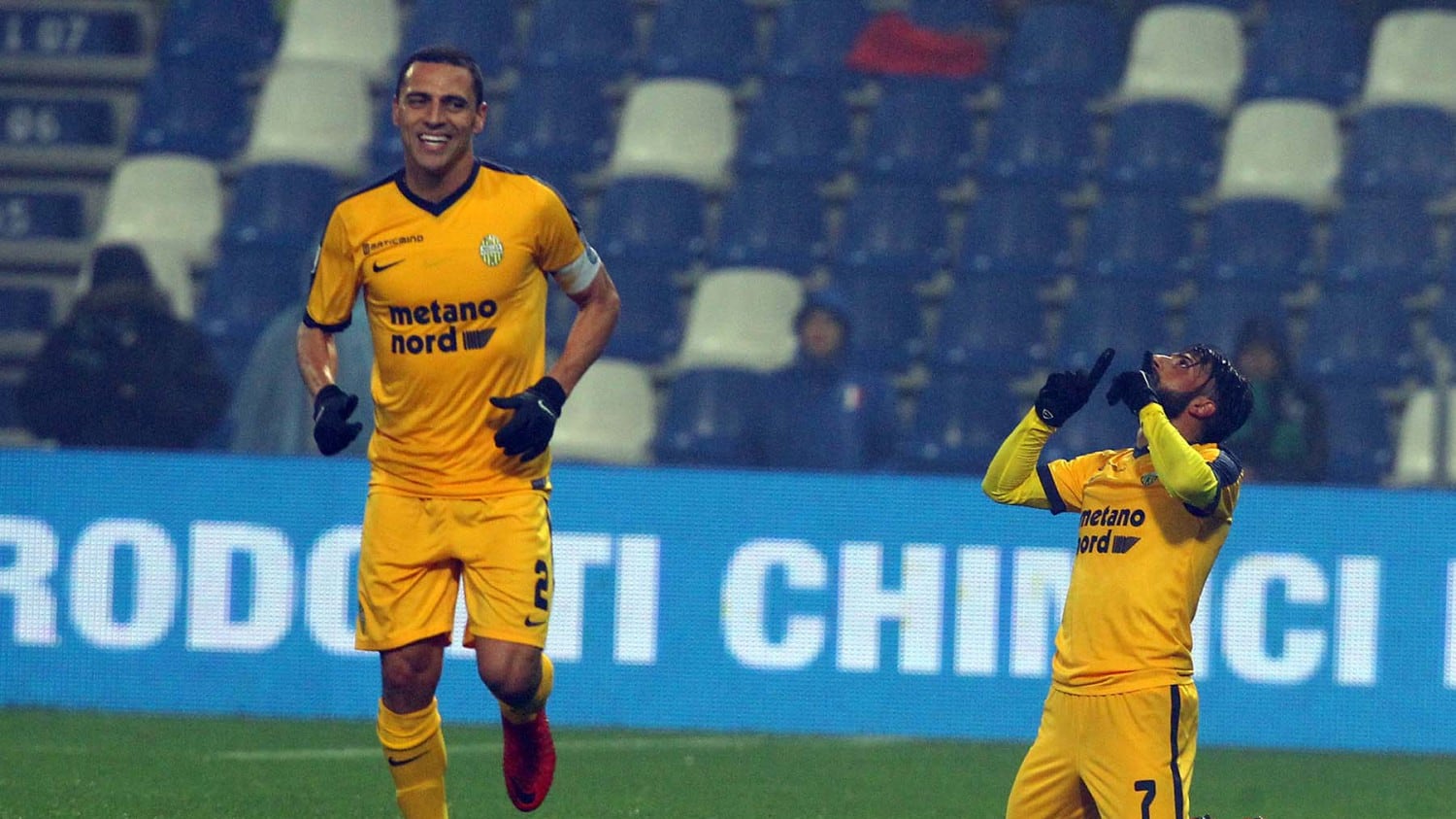 Verona se la ride: Hellas e Chievo vittoriose su Sassuolo e Spal