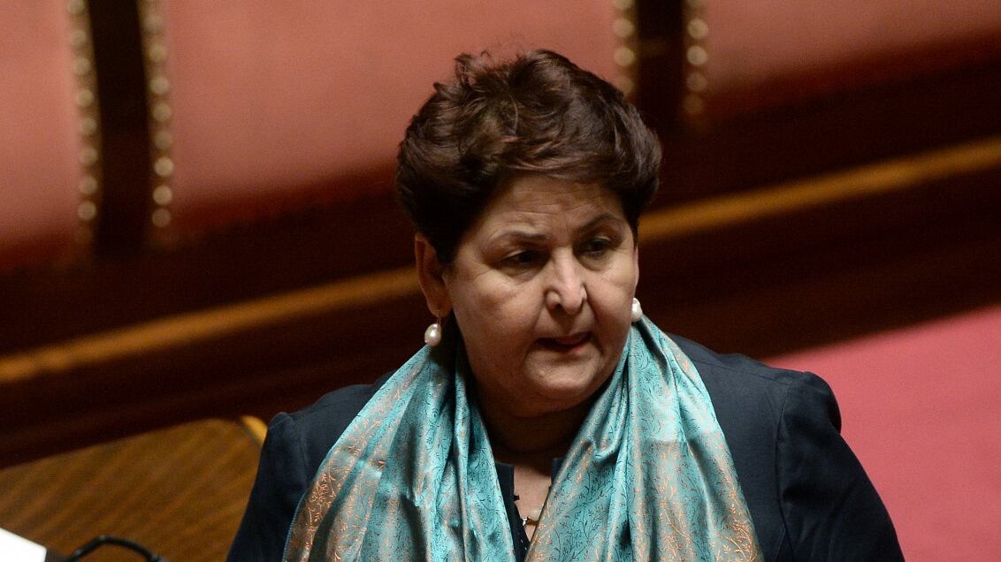 Il M5s inchioda la Bellanova: "Soldi al Gal del suo segretario"