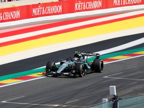 F1, Antonelli torna alla vittoria in Belgio su un indomito Leclerc. Hamilton 4°