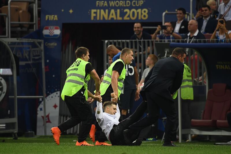 Invasione di campo durante la finale dei Mondiali 4