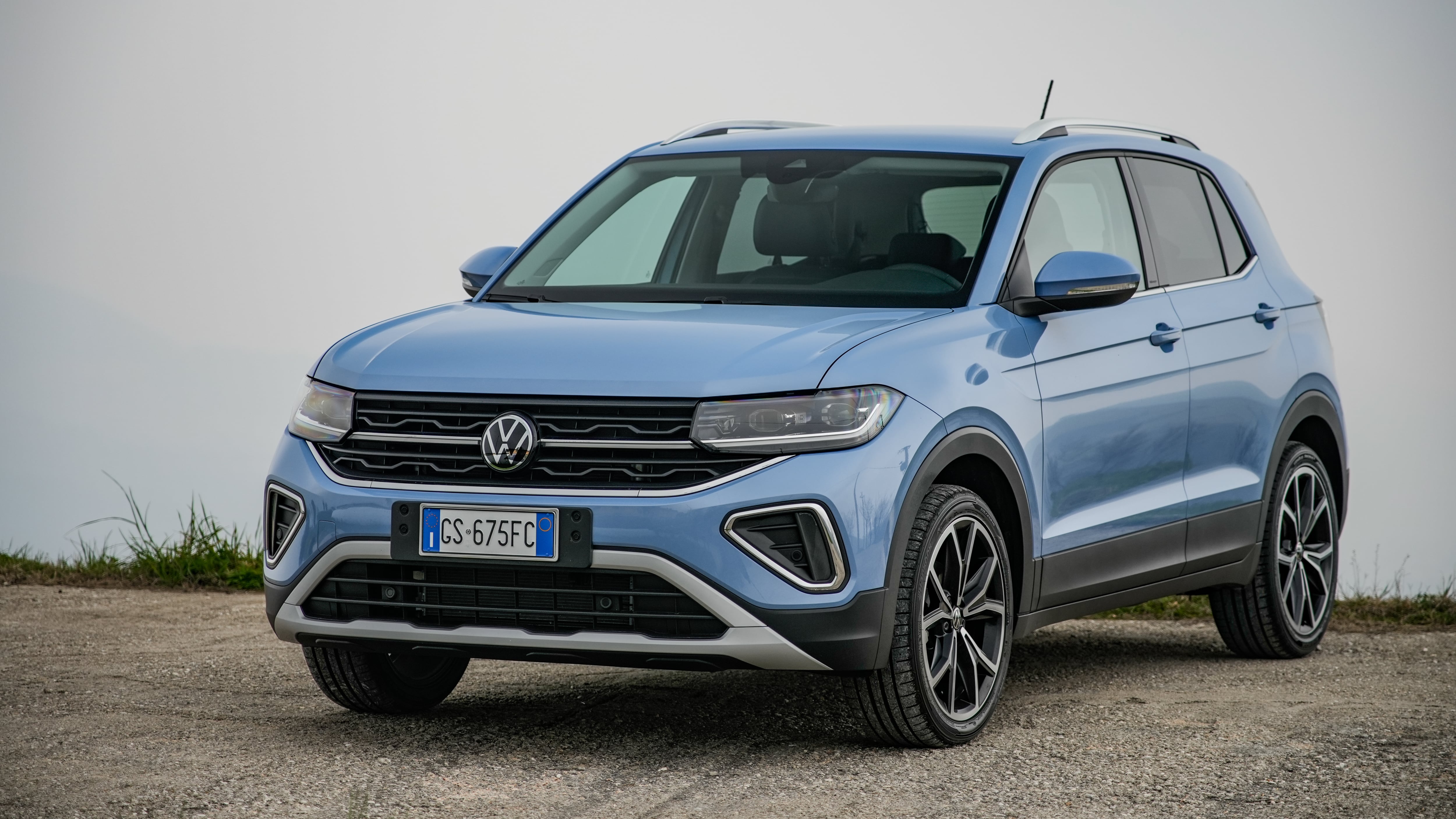 Volkswagen T-Cross si rinnova, primo contatto con il Suv tedesco