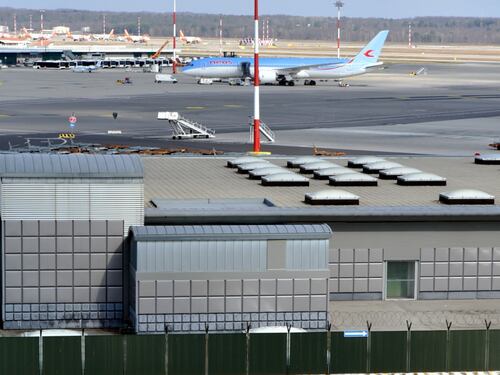 Stop a Linate: da lunedì si vola dal T2 di Malpensa, chiuso il Terminal 1