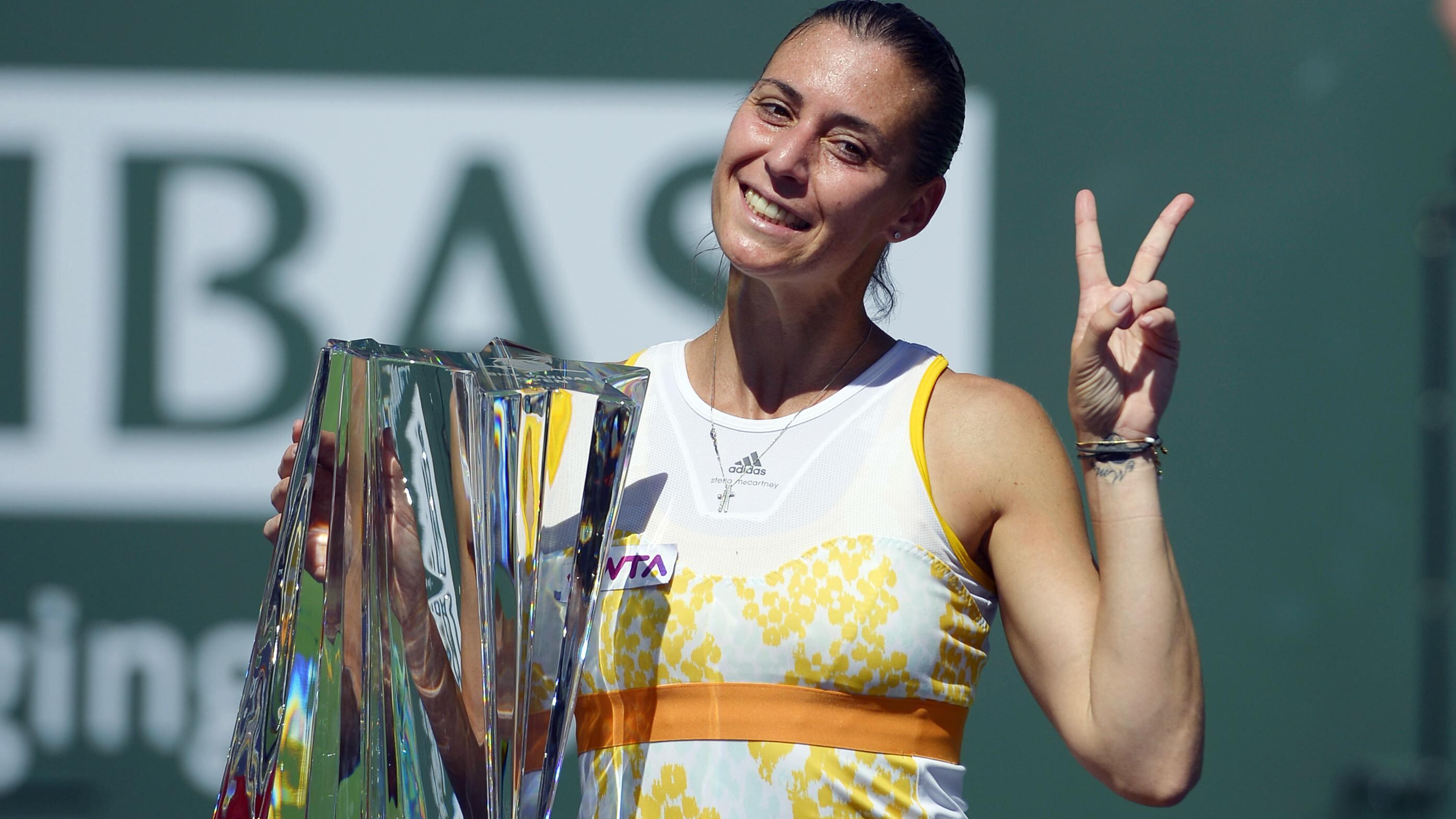 Pennetta regina di California, batte la Radwanska dimezzata