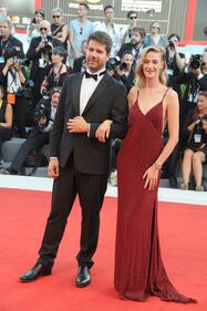 Venezia, attrici sexy sul primo red carpet 7