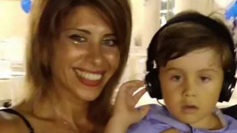 L'ipotesi choc sulla mamma dj. Lo ha sepolto prima della fine