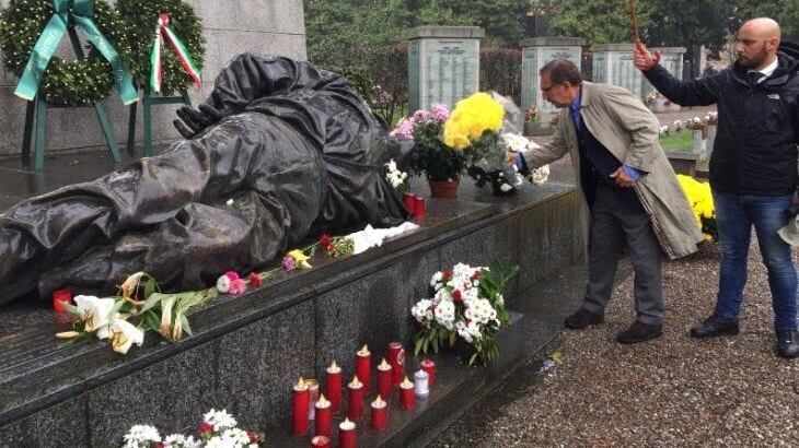 Pasqua, l'Isis prende di mira i cimiteri