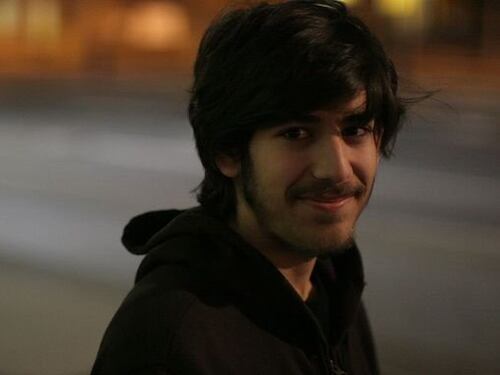 Swartz, il tributo della rete. E Anonymous si vendica sul Mit