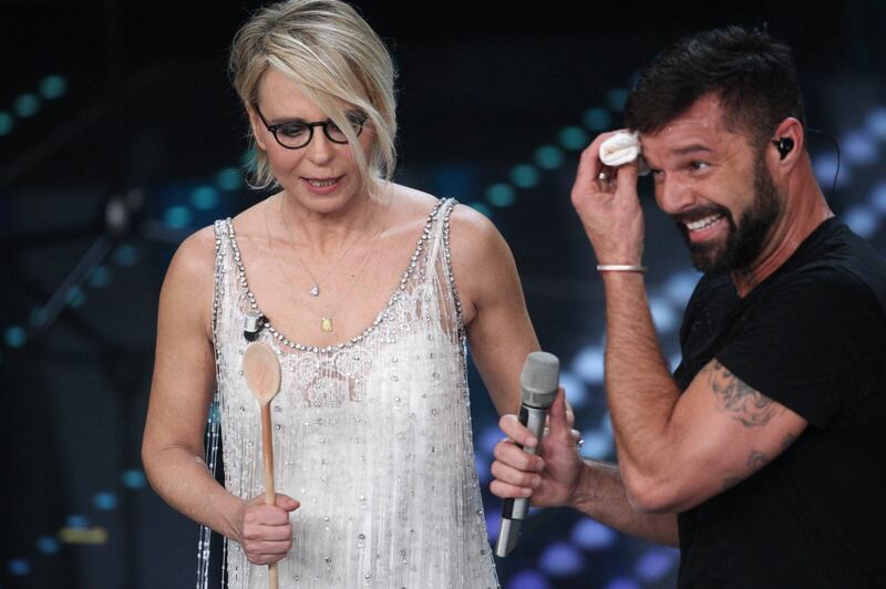 Sanremo 2017, la prima volta di Maria De Filippi 13