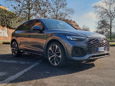 Audi Q5 Spoortback PHEV, guarda le foto 12