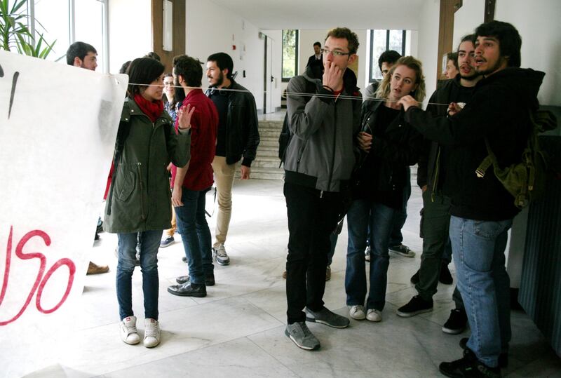 Il presidio di protesta degli studenti 8