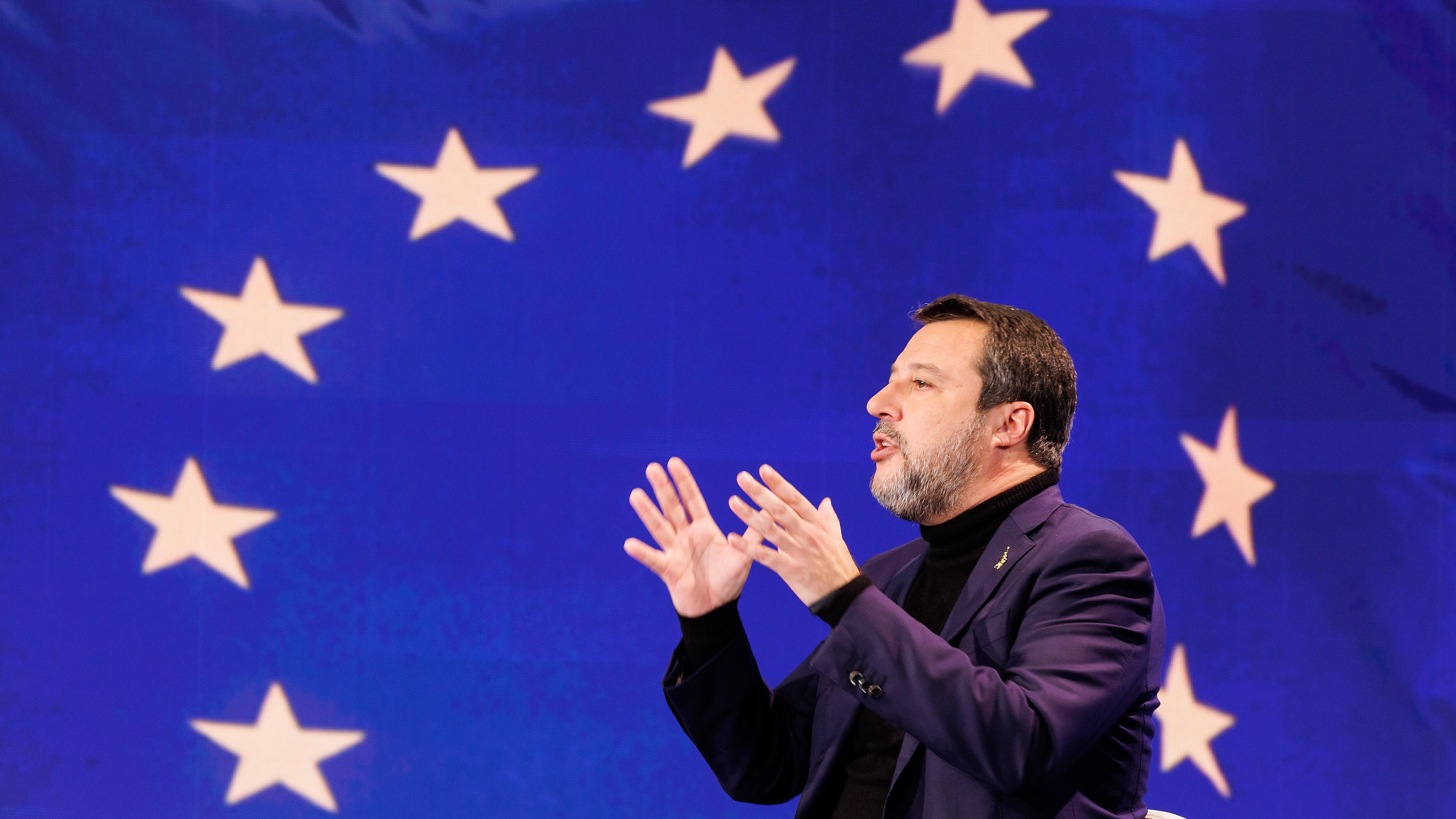 Salvini alza il tiro su von der Leyen: "È disastrosa"