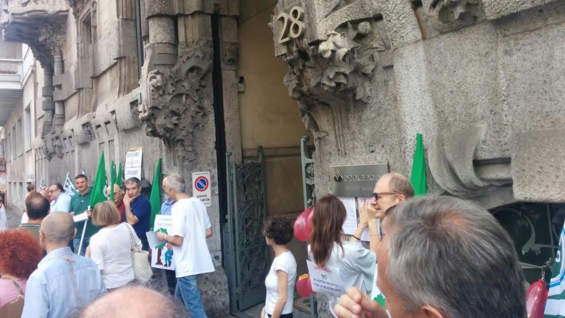 Santander, sei miliardi di utili e 33 esuberi