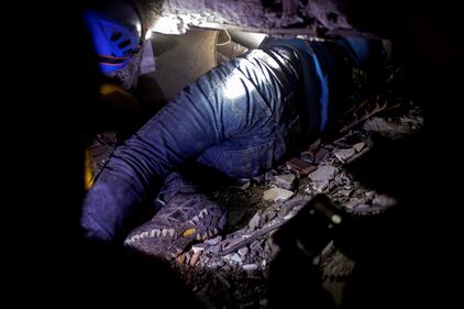 Terremoto al confine tra Turchia e Siria: le immagini del disastro 6