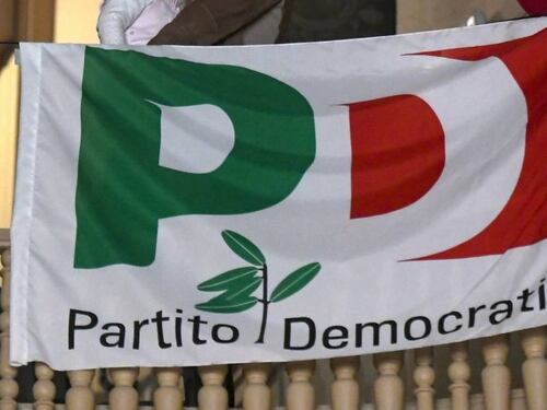 Accuse di revisionismo e inviti ad attaccare il governo: così il Pd strumentalizza il 25 aprile